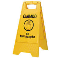 placa sinalizadora em manutencao